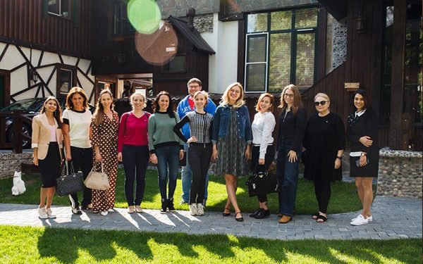 10-06-18-roundtable_001_main